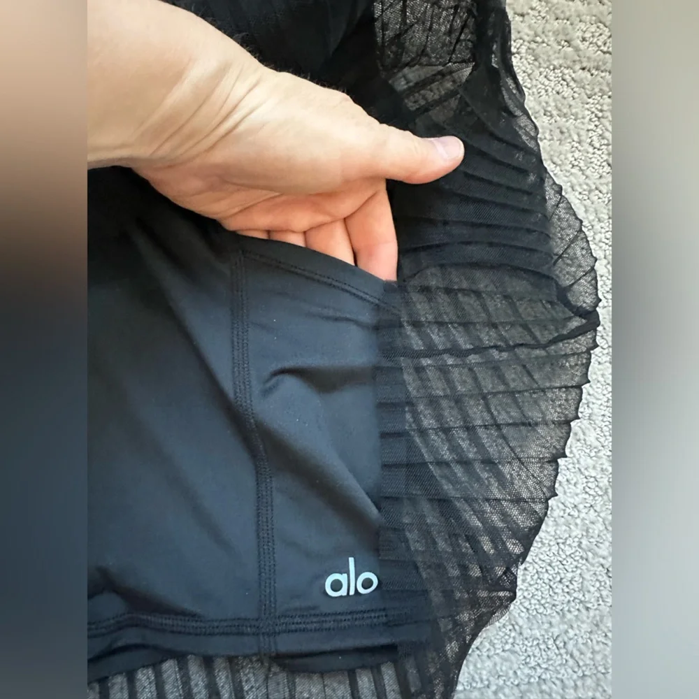 ALO Yoga Black Pleated Mesh Skirt